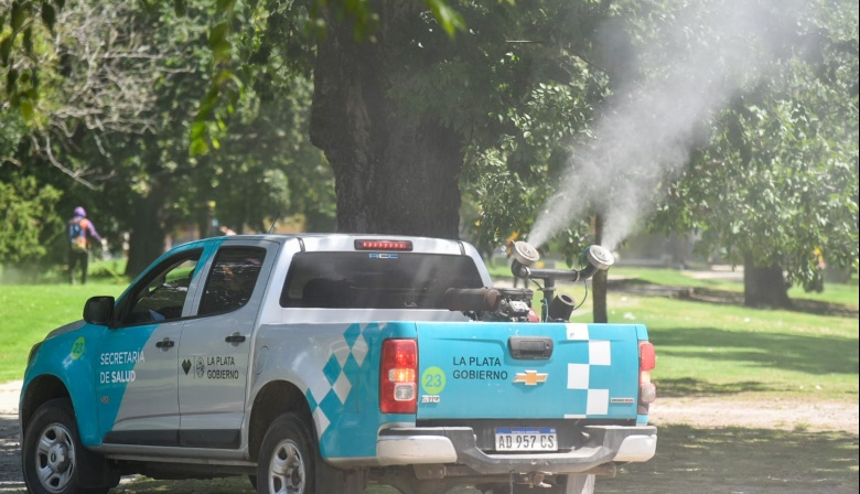 La Plata Avanza el plan de fumigación municipal contra el dengue en