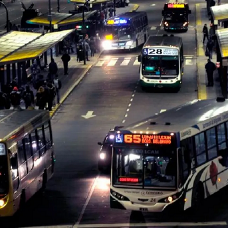 Ante la amenaza de la UTA de un paro de colectivos, se dictó la conciliación obligatoria